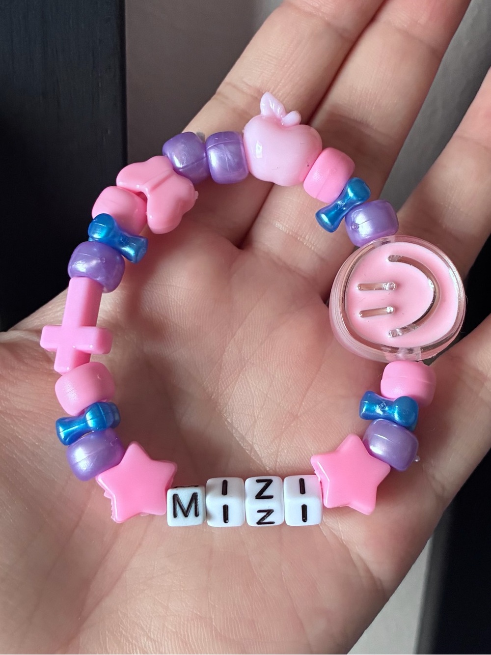 Alien Stage: Mizi Inspired Kandi Bracelet